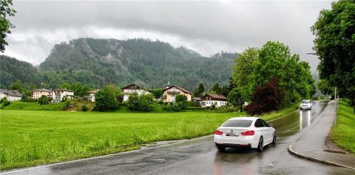 Beim Bau der Märkte auf dem „Gschwendtner Feld“ (links) steht insbesondere die Verkehrsproblematik an der Ortsumfahrung „Geigelsteinstraße“ im Fokus des Interesses.Foto Schmidt