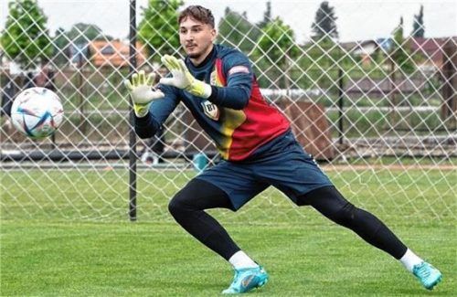 Denis Lungu-Bocean (19) ist mit der rumänischen U19-Nationalmannschaft bei der EM-Endrunde.Foto re
