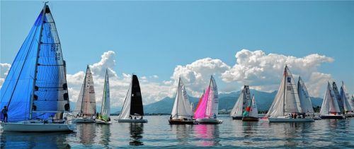Der YC Urfahrn hatte bei der Chiemsee Rund teilweise totale Flaute.Foto Gerhard Niessen