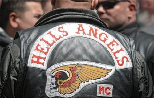 Ein Mitglied der Hells Angels muss sich ab heute in Traunstein vor Gericht verantworten. Foto dpa