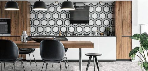 Ein starkes Muster ist ein richtiger Eyecatcher in der Küche. Foto epr/Tile of Spain/Realonda)