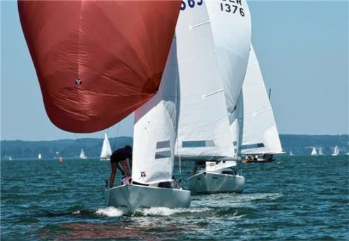 Einen Heimsieg gab es bei der „Harrasser Kanne“ des Chiemsee Yacht Clubs. Foto Niessen