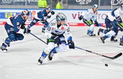 Enrico Henriquez-Morales im Ingolstädter Dress in der Partie gegen Red Bull München.Foto Johannes Traub