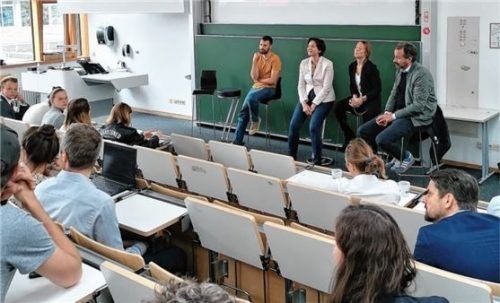 Etwa 180 Teilnehmer*innen waren beim Betriebswirtschaftstag dabei. Foto Michael Tillschneider