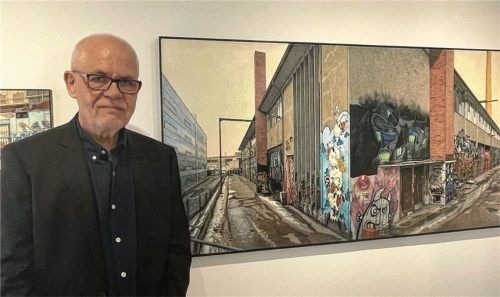 Gerhard Prokop vor dem Bild „Kulturfabrik 1“.Foto kirchner