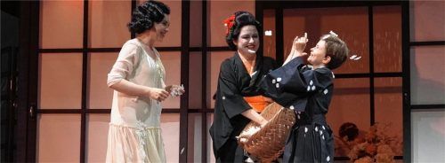 Musik erleben, Kulinarik genießen und Natur spüren: Das Immling Festival mitten in der Chiemgauer Naturkulisse verspricht ein Erlebnis für alle Sinne! Unter anderem mit Madame Butterfly. Fotos Verena von Kerssenbrock/Nicole Richter/