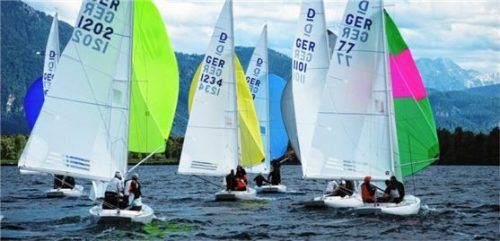 Starkes Feld und guter Wind waren beim Silberdrachen am Chiemsee.Foto CYC