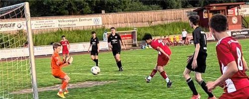 Tor für 1860 Rosenheim II in der C-Jugend-Kreisliga im Spiel gegen die SG Reichertsheim-Ramsau/Gars (Endstand 6:1). Foto Christian Settele