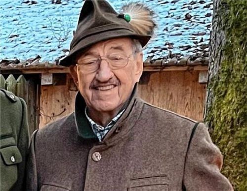 Werner Zwingmann, Ehrenvorsitzender der Jägervereinigung Rosenheim, ist im Alter von 82 Jahren gestorben. Foto re