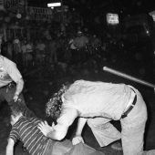 Eine Krawallnacht als Fanal der Bewegung