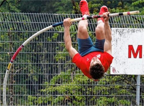 Christian Wimmer vom TSV Wasserburg wurde Siebter im U18-Stabhochsprung.