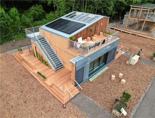 Dafür gab‘s den sechsten Platz und Sonderpreise: Die „House Demonstration Unit“ des Teams levelup der Technischen Hochschule Rosenheim auf dem Solar-Campus in Wuppertal.Foto SDE
