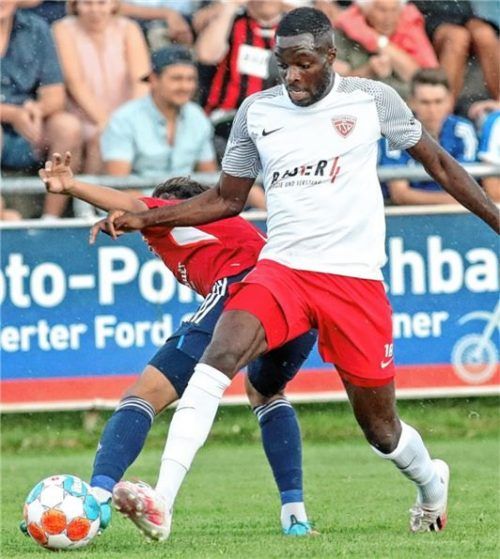 Die Buchbacher um Daniel Muteba sind in Schweinfurt gefordert.Foto Buchholz