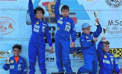 Die Sieger der Klasse eins: Lionel Schaufuß, Noah Bieler, Luis Nerbl, Jonas Bayer und Paul Quer (v. links).Foto MC Wasserburg