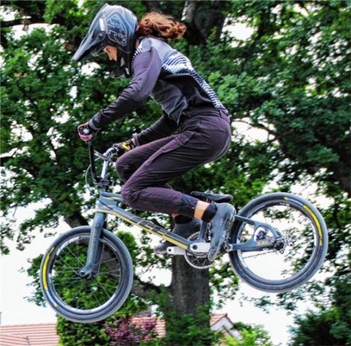 Doppelstarterin Sienna Schrader ist deutsche Meisterin der Cruiser Women. Foto Georg Gruber