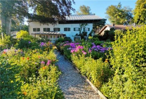 Exters Haus mit Garten in Übersee-Feldwies. Foto Giesen