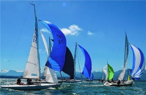 Hochklassigen Segelsport und spektakuläre Bilder gab es bei der 44. Seebrucker Hafentrophy mit dem Blauen Band von Seebruck.Foto Markus Müller