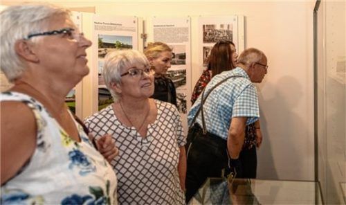 Manche Besucher fühlten sich in ihre eigene Schulzeit zurückversetzt.