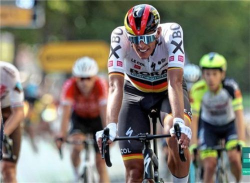 Nils Politt fuhr lange an der Spitze des Feldes, konnte in den Ausgang der Etappe aber nicht eingreifen. Foto  Kei Tsuji/SprintCyclingAgency