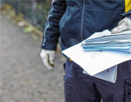 Sommergrippe und Corona führen dazu, dass die Post gelegentlich mit Verspätung im Briefkasten ankommt. Derzeit ist das in Teilen von Stephanskirchen so. Foto dpa