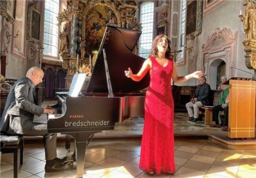 Teresa Milheiro mit Trung Sam am Flügel.Foto Kirchner
