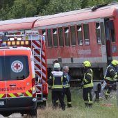 Fußgängerin (80) wird von Regionalzug erfasst