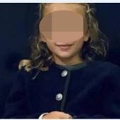 Mädchen (7) von Steinstatue erschlagen