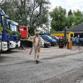THW-Inndammfest mit Fahrzeugsegnung