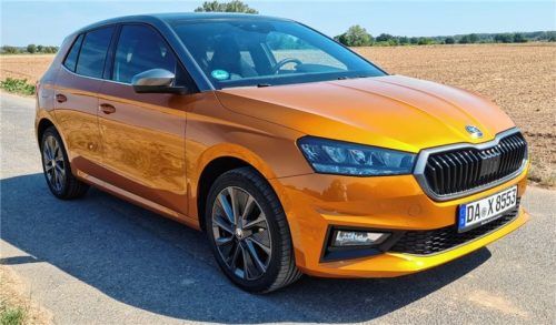 Außen fällt die kantiger gewordene Karosserie mit scharfer Linienführung auf. Foto Autoren-Union Mobilität/Michael Kirchberger