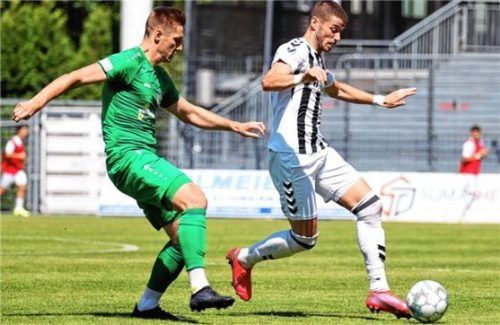 Burghausens Andrija Bosnjak (rechts) spielte früher für den TSV Wasserburg.Foto Christian Butzhammer