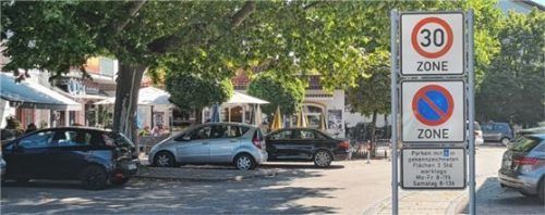 Das Bruckmühler Zentrum ist jetzt ein verkehrsberuhigter Geschäftsbereich. Foto Re