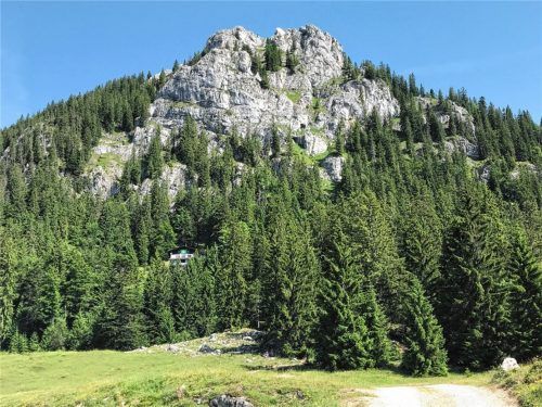 Das Brünnsteinhaus unterhalb des Brünnsteingipfels beteiligt sich an der DAV-Aktion „Freie Nacht fürs Klima“. Foto Knarr