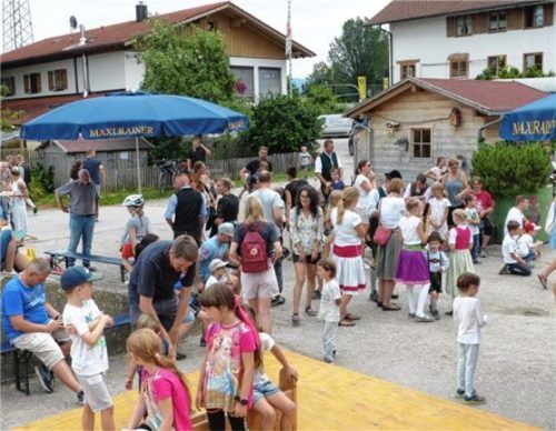 Die Resonanz auf den ersten Familientag des Trachtenvereins „Immergrün“ war groß. Foto  Re