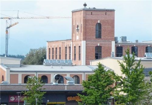 Im Nordost-Turm der Alten Spinnerei sollen zusätzliche Büroräume entstehen. Foto Riediger
