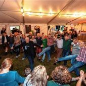 Die Gemeinschaft steht felsenfest