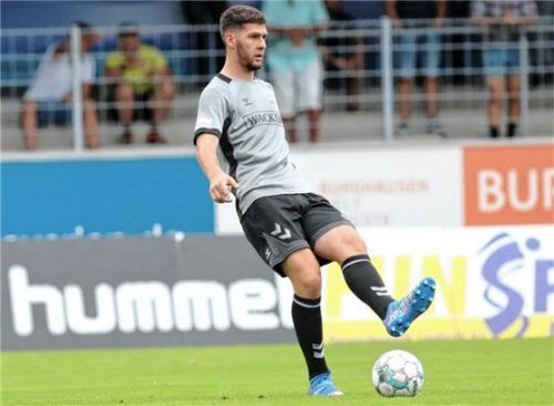 Viktor Miftaraj und Co. wollen heute den Laden in Aschaffenburg hinten dicht halten.Foto Buchholz