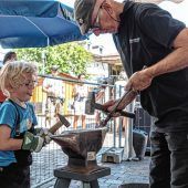 Da funkeln die Feuer und die Augen