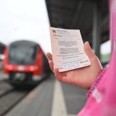 300 Euro für Rentner, 200 für Studenten