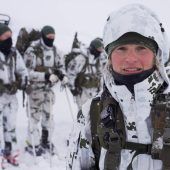 Die Bergführerin bei der Truppe