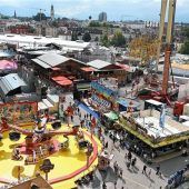 Herbstfest aus der Vogelperspektive