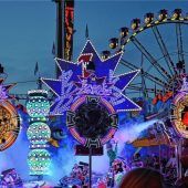 Farbenspiele auf dem Herbstfest