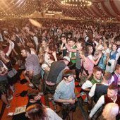 Tausende feiern beim Haager Herbstfest