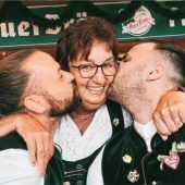 Die Nummer 1 in der Box 1: Chefbedienung Anneliese sagt Servus