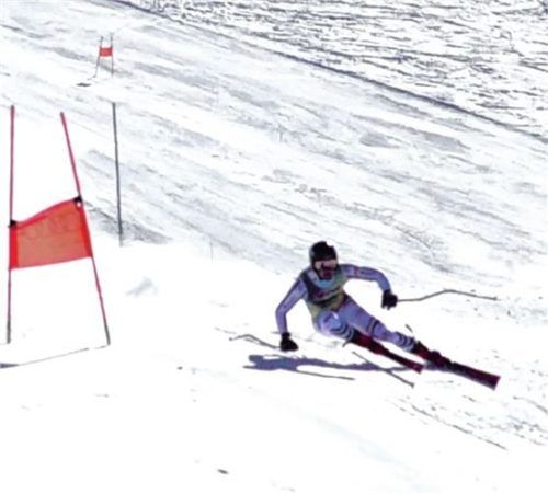 Christoph Brence vom SV Bruckmühl beim FIS-Abfahrtslauf in Chile in Aktion.Foto re