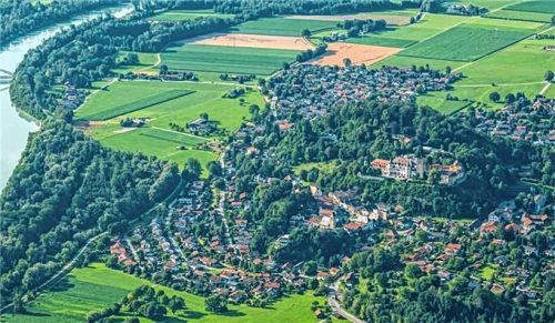 Die Gemeinde Neubeuern wird Sitz des neuen Standesamtsbezirks Inntal. Foto  Nitzsche