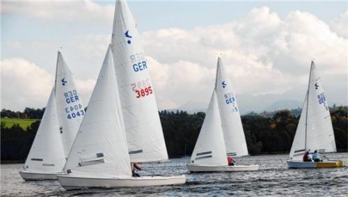 Die Internationale Deutsche Meisterschaft wird auf dem Simssee gesegelt.Foto Gerhard Niessen