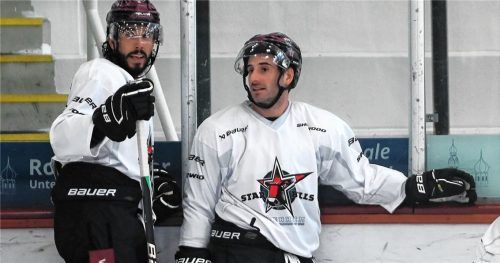 Die Neuzugänge Michael Knaub (links) und Travis Oleksuk legten den Grundstein für ihre Eishockey-Karrieren in Nord-amerika. Fotos Hans-jürgen ziegler