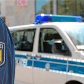Betrunkene widersetzen sich Bundespolizei