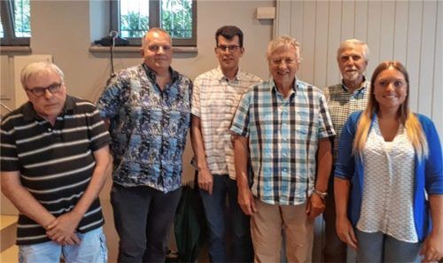 Ein Teil des neuen Vorstands: (von links) Vorsitzender Christoph Bensch-Andrä, die Beisitzer Michael Hickmann, Günter Rödel, Wolfgang Tschentscher und Rolf Hertel sowie stellvertretende Vorsitzende Jasmin Winkler.Foto verdi