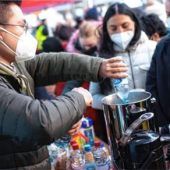 Die Caritas wird 100